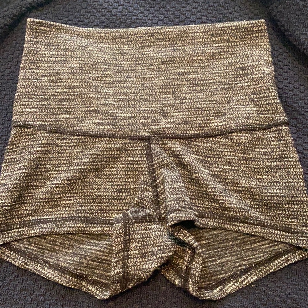 Lulu lemon roll down shorts
